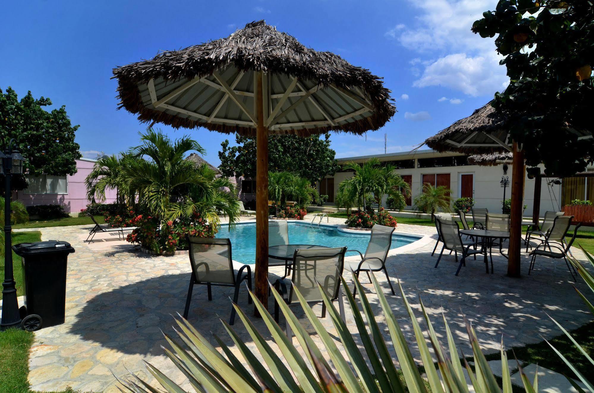 Executive Villas Port-au-Prince Eksteriør billede